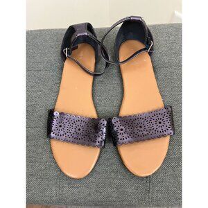 Old Navy Purple Strap Flat Sandals Size 5